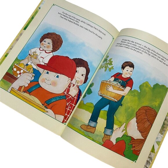 "Cabbage Patch Kids: The Big Bicycle Race" Childrens Picture Book-GUC - Picture 4 of 6